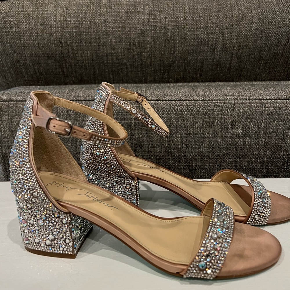 Betsey Johnson Heels SB Mari Champagne